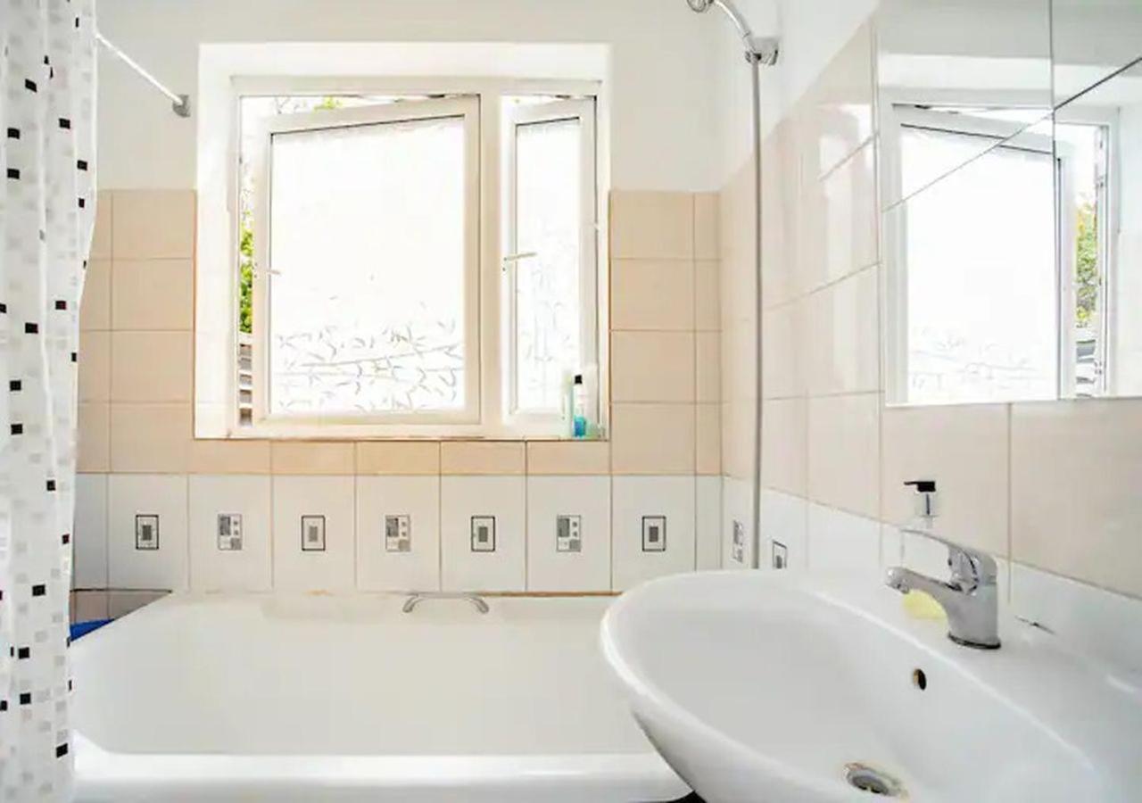 Homestay Near Tottenham Hotspur Stadium Londra Dış mekan fotoğraf